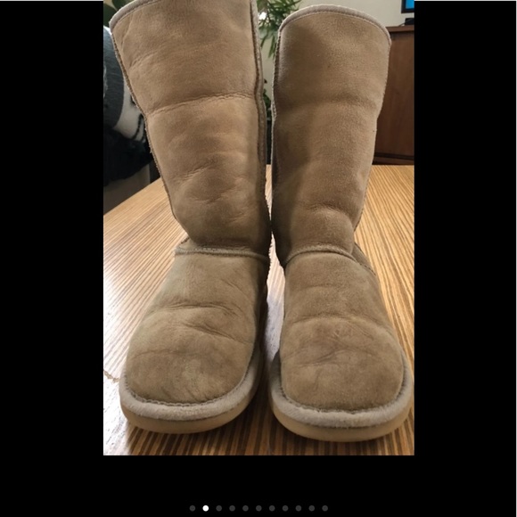 UGG Classic Tall Boots - Picture 2 of 8